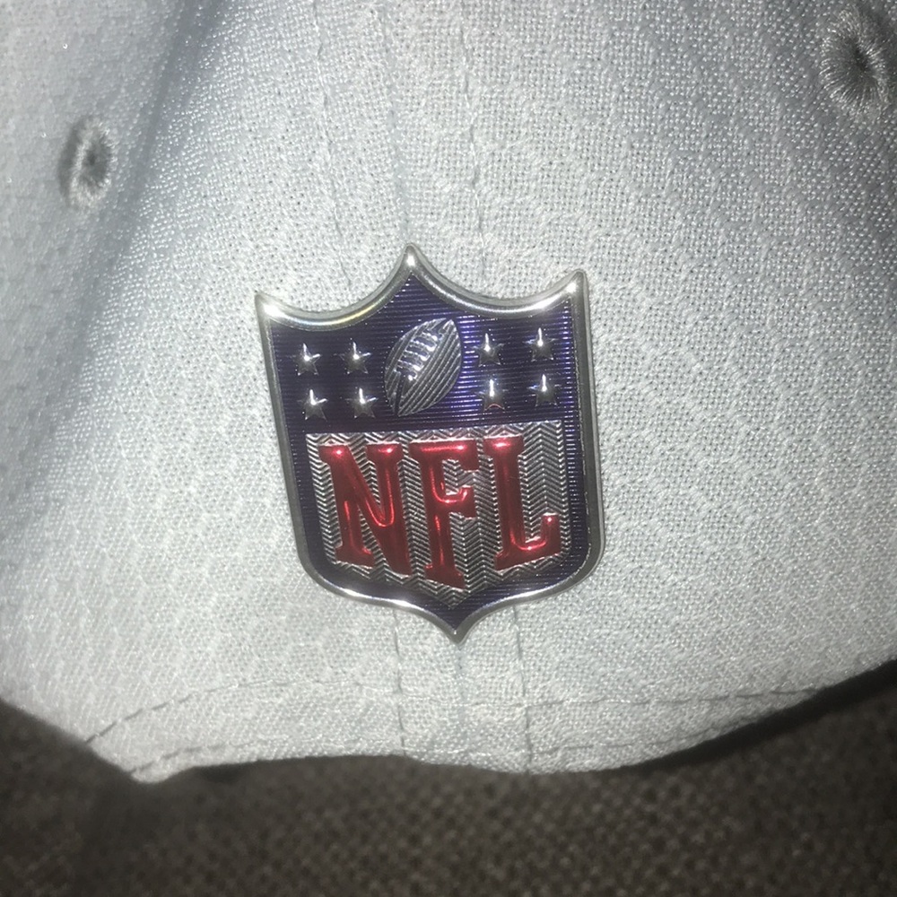 Raiders hat - Picture 3 of 4